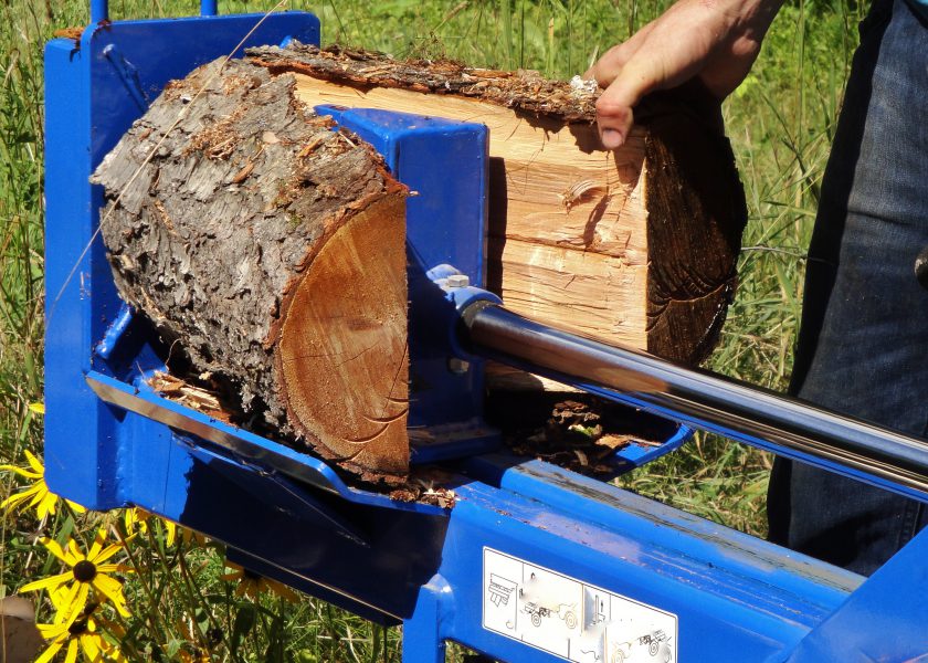 Wood Splitter in Operation